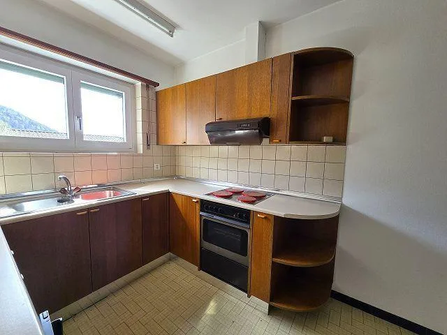 Casa bifamiliare con app. di 3 e 4 locali con giardino con bella vi... – Foto 9 von 28