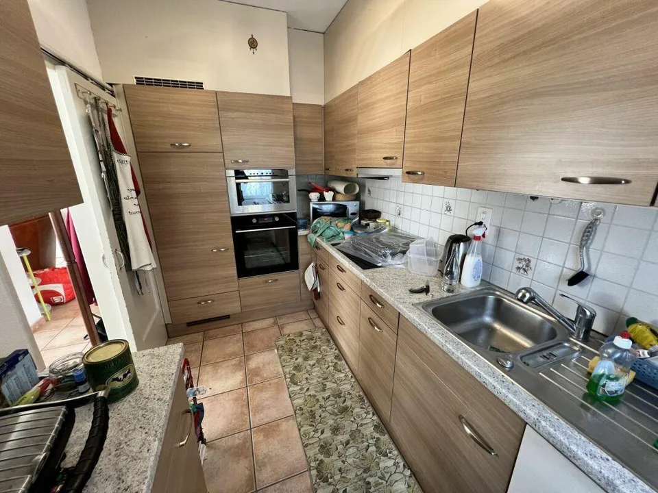 Casa Bifamiliare di 2.5+5.5 locali con terreno