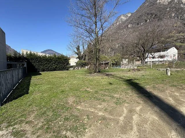 ebenes Baulandgrundstück von 460 m2 an sehr ruhiger, sonniger Lage ...