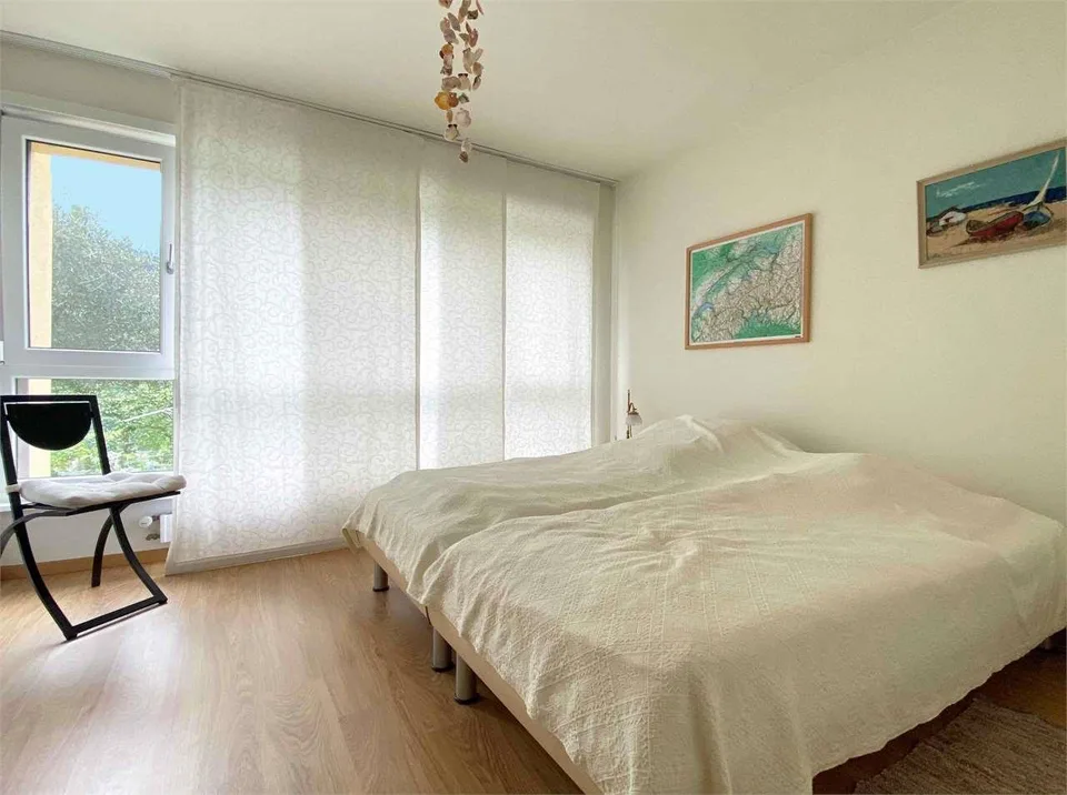 Ampia casa curata, spaziosa, immersa nel verde! – foto 9 di 13