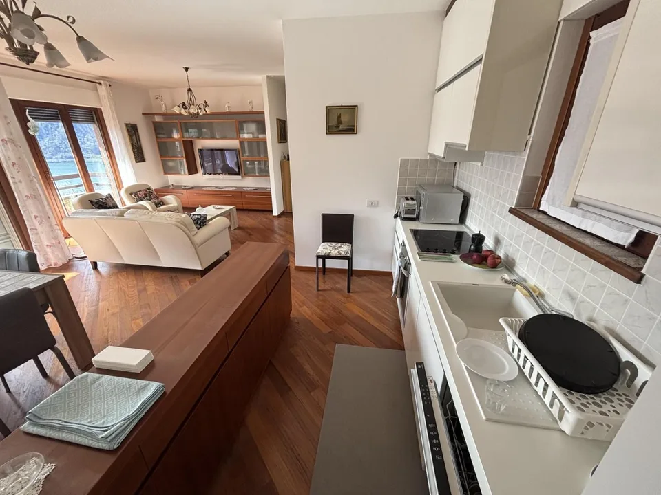 Elegante 3.5-Zimmer-Wohnung mit Garage und herrlichem Blick auf den... – Foto 9 von 19