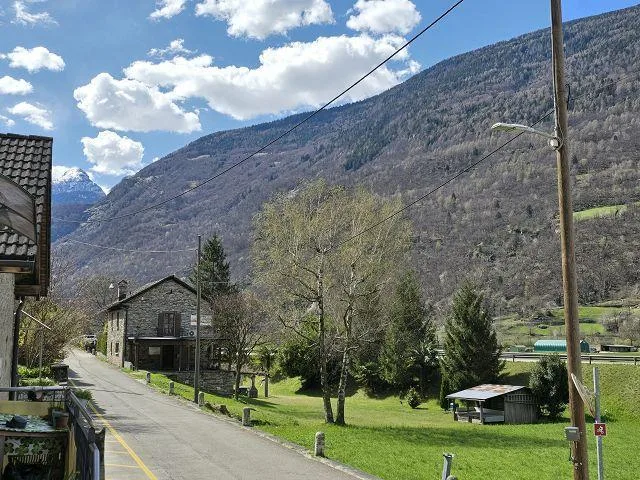 Rustico mit 2 Wohnungen (2- und 3 Zimmer mit Terrassen und schöner ... – Foto 25 von 30