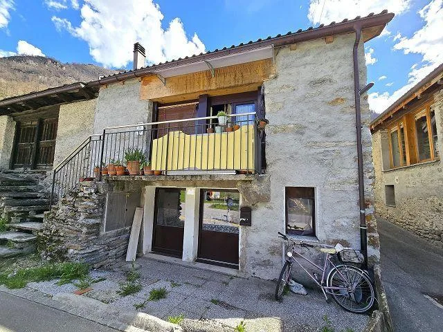 Rustico mit 2 Wohnungen (2- und 3 Zimmer mit Terrassen und schöner ... – Foto 29 von 30