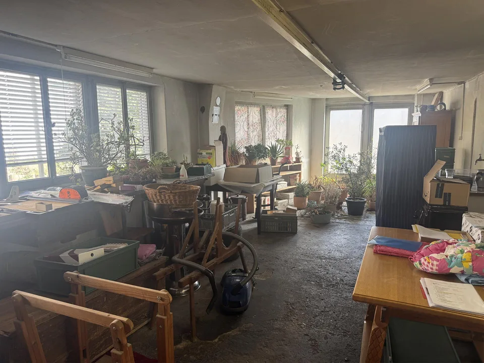 Familienhaus mit 4 Schlafzimmern, vielen Nebenräumen, grosser Terrasse – photo 14 of 17