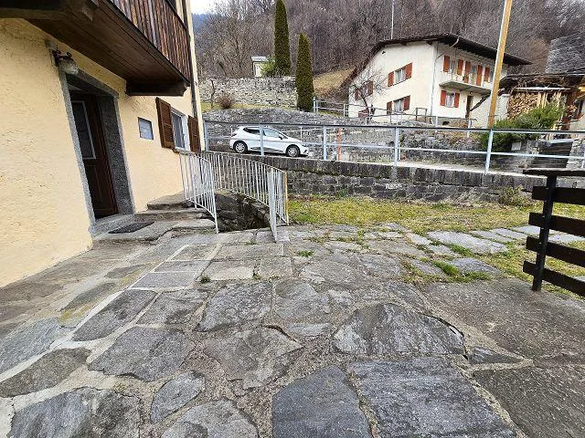 Casa unifamiliare di 6 loc. nel nucleo con rustico molto soleggiata... – Foto 18 von 30