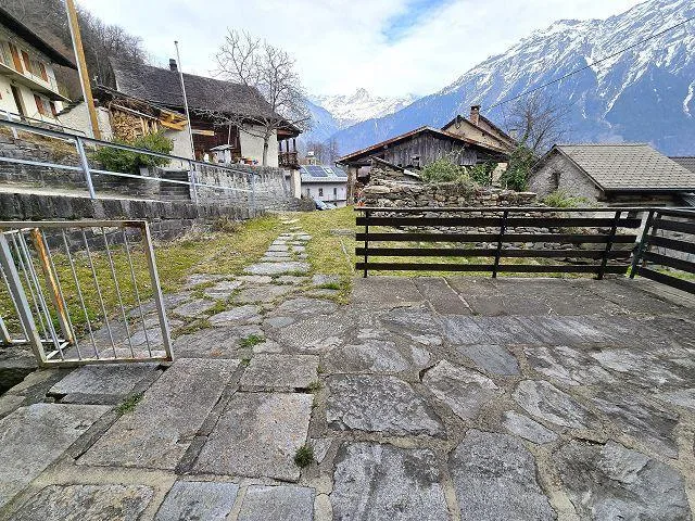 Casa unifamiliare di 6 loc. nel nucleo con rustico molto soleggiata... – Foto 17 von 30