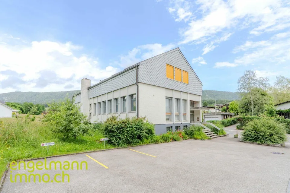 Objet de placement: locaux commerciaux, garage et atelier / Rendite...