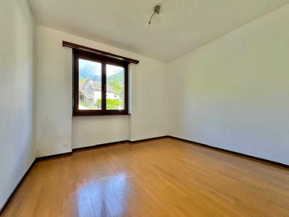 CONTRA - GROSSE 5,5-ZIMMER-EINZELWOHNUNG ZU VERKAUFEN – photo 16 sur 28