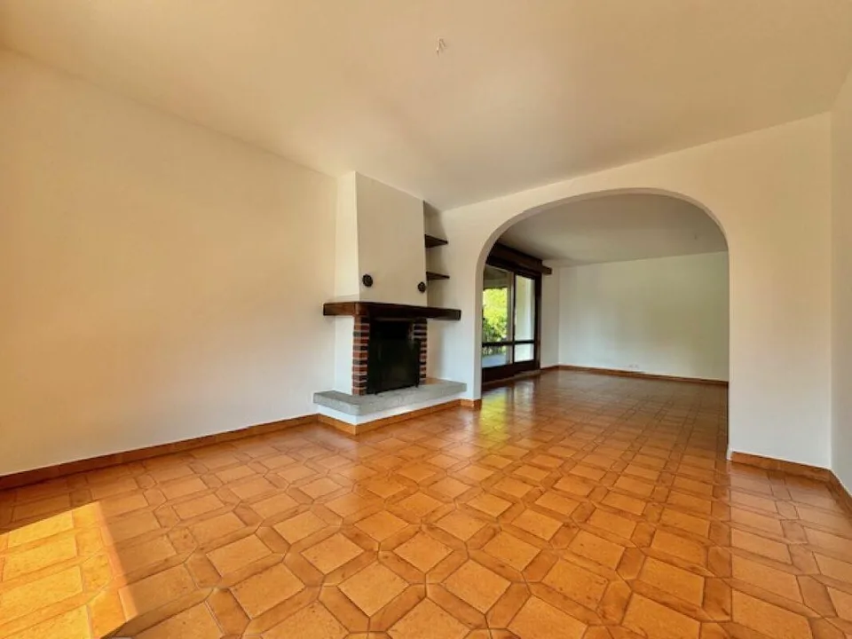 CONTRA - GROSSE 5,5-ZIMMER-EINZELWOHNUNG ZU VERKAUFEN – photo 11 sur 28