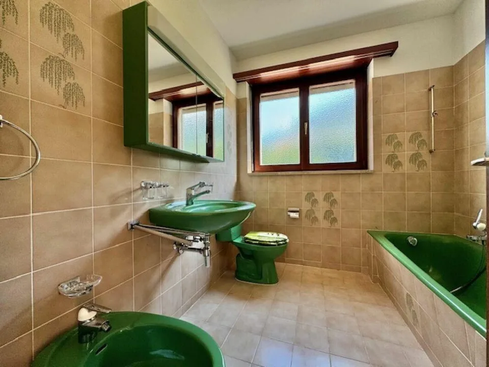CONTRA - GROSSE 5,5-ZIMMER-EINZELWOHNUNG ZU VERKAUFEN – photo 15 sur 28