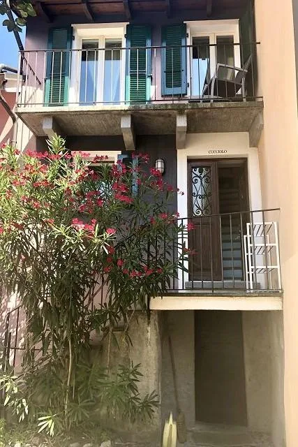 2 1/2-Zimmer-Duplex-Haus / casa duplex di 2 1/2 locali