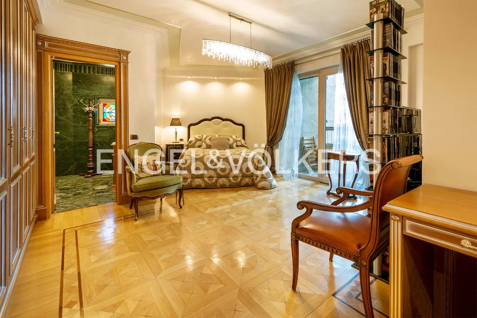 Luxury and lake view in the heart of Lugano
