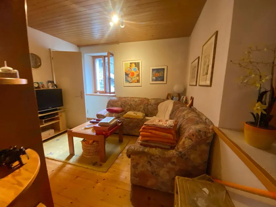 3 1/2-Zimmer-Dorfhaus an ruhiger, zentraler Lage mit Aussicht / cas...