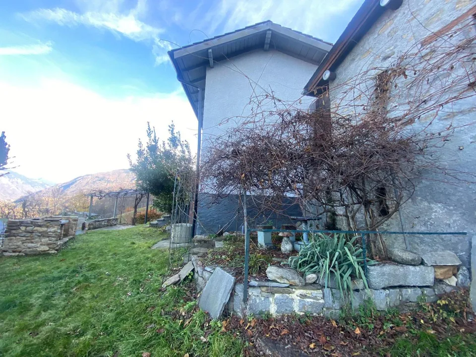 3 1/2-Zimmer-Einfamilienhaus mit grossem Umschwung und schöner Auss... – photo 15 sur 22