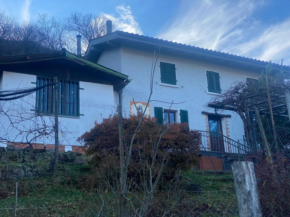 3 1/2-Zimmer-Einfamilienhaus mit grossem Umschwung und schöner Auss...