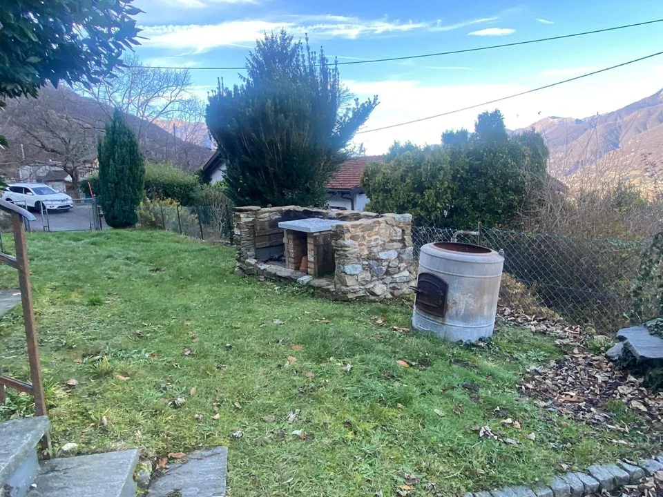 3 1/2-Zimmer-Einfamilienhaus mit grossem Umschwung und schöner Auss... – photo 16 sur 22