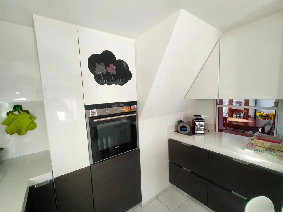 7 1/2-Zimmer-Duplex-Dachwohnung an sehr ruhiger, sonniger Panoramaa... – Foto 8 von 19