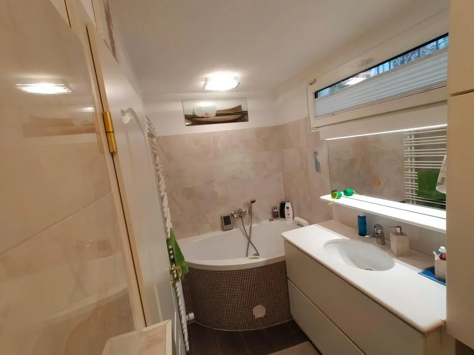 7 1/2-Zimmer-Duplex-Dachwohnung an sehr ruhiger, sonniger Panoramaa... – Foto 15 von 19