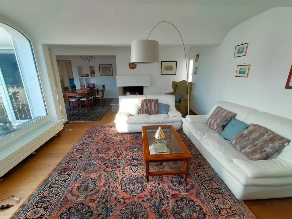 7 1/2-Zimmer-Duplex-Dachwohnung an sehr ruhiger, sonniger Panoramaa...