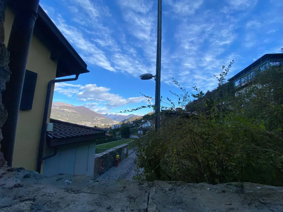Dorfrustico zum Ausbauen an sehr ruhiger Aussichtslage mit Seeblick... – photo 14 sur 17