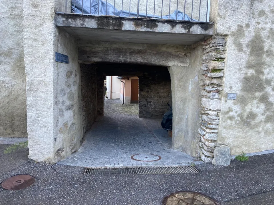 Dorfrustico zum Ausbauen an sehr ruhiger Aussichtslage mit Seeblick... – photo 16 sur 17