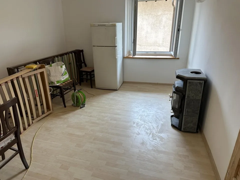 3 1/2-Zimmer-Dorfhaus mit kleinem Sitzplatz an sehr ruhiger, sonnig...