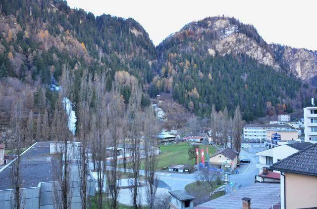 2 appartamenti di 4,5 loc. con 2 uffici, garage/magazzino, 2 posteg... – Foto 27 von 30