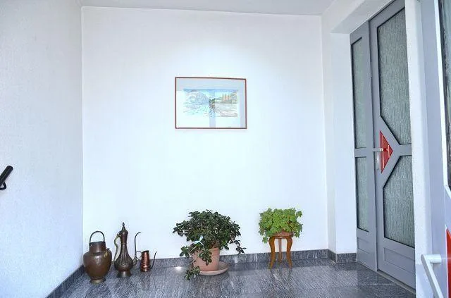 2 appartamenti di 4,5 loc. con 2 uffici, garage/magazzino, 2 posteg... – Foto 18 von 30