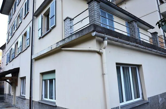 2 appartamenti di 4,5 loc. con 2 uffici, garage/magazzino, 2 posteg... – Foto 30 von 30