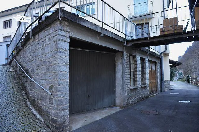 2 appartamenti di 4,5 loc. con 2 uffici, garage/magazzino, 2 posteg... – Foto 19 von 30
