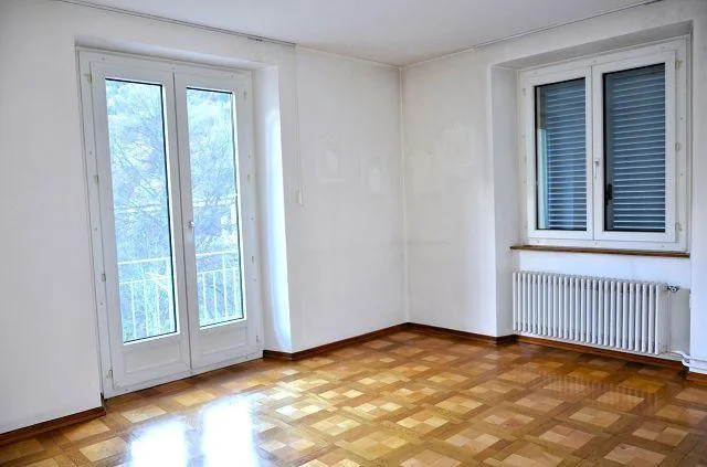 2 appartamenti di 4,5 loc. con 2 uffici, garage/magazzino, 2 posteg... – Foto 10 von 30