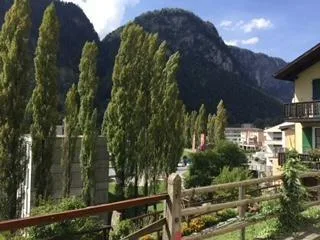 2 appartamenti di 4,5 loc. con 2 uffici, garage/magazzino, 2 posteg... – Foto 25 von 30