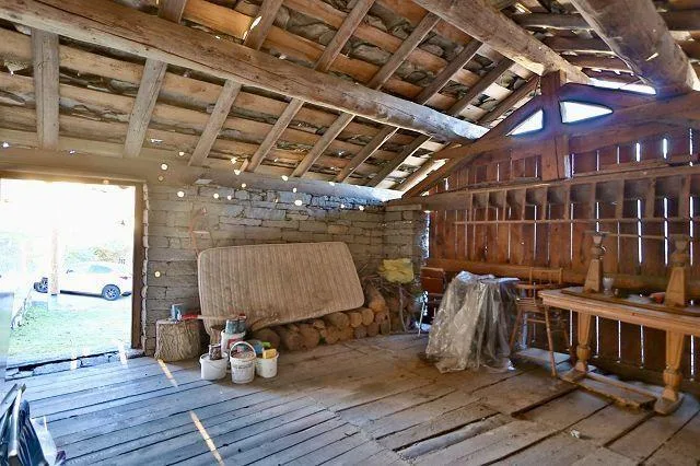 3-Zimmer-Haus mit Rustico zum Ausbauen an sehr sonniger, ruhiger Au... – foto 14 di 29