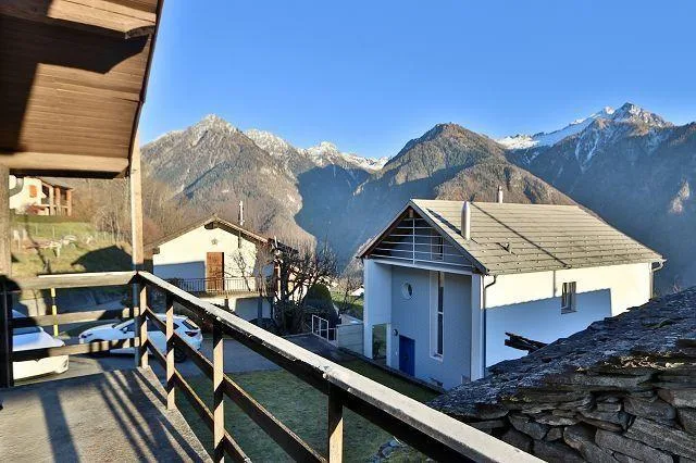 3-Zimmer-Haus mit Rustico zum Ausbauen an sehr sonniger, ruhiger Au... – foto 18 di 29