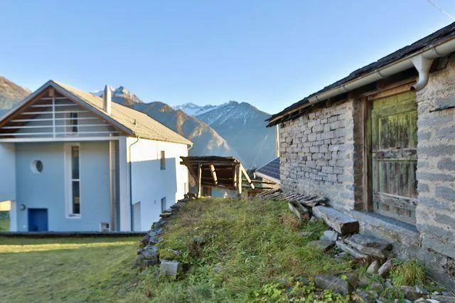 3-Zimmer-Haus mit Rustico zum Ausbauen an sehr sonniger, ruhiger Au... – foto 23 di 29