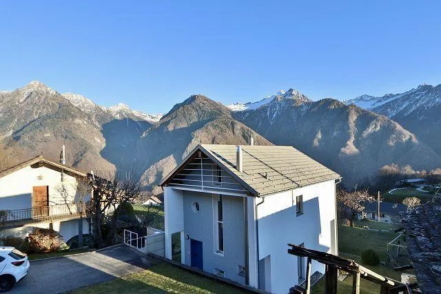3-Zimmer-Haus mit Rustico zum Ausbauen an sehr sonniger, ruhiger Au... – foto 19 di 29