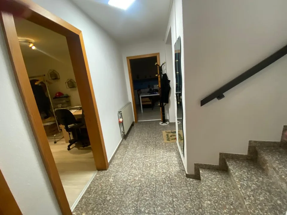 7 1/2 Zimmer-Einfamilienhaus mit Schwimmbad / casa di 7 1/2 locali ... – Foto 7 von 17
