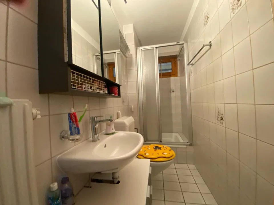 7 1/2 Zimmer-Einfamilienhaus mit Schwimmbad / casa di 7 1/2 locali ... – Foto 9 von 17