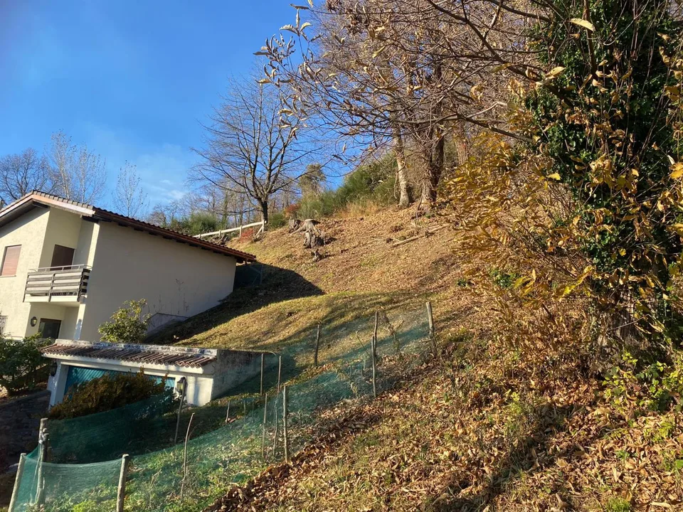 terreno edificabile 2141 m2 molto tranquilla, soleggiata con vista ... – Foto 10 von 12