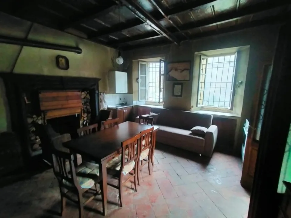 3-Zimmer-Haus zum Renovieren in Italien / casa di 3 1/2 locali in I...