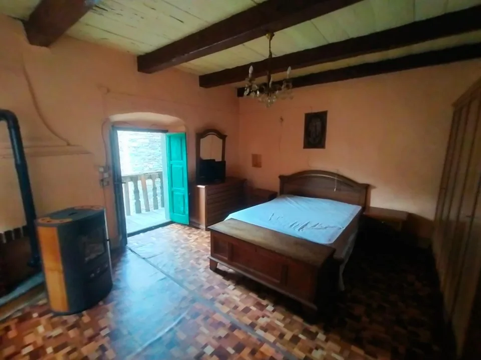 3-Zimmer-Haus zum Renovieren in Italien / casa di 3 1/2 locali in I...