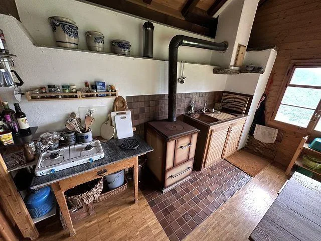 2 1/2-Zimmer-Rustico mit viel Wiesland an Alleinlage, sehr sonnig,... – photo 10 of 30