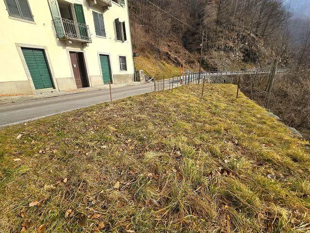 Grande casa ticinese di 9 locali con terreno / grosses 9-Zimmer-Dor... – Foto 23 von 30