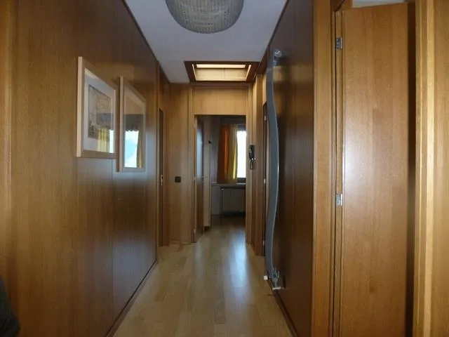 VILLA CON VISTA LAGO – Foto 10 von 13
