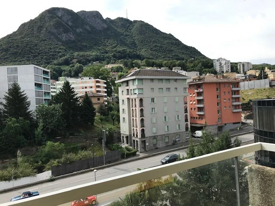 UFFICIO SPAZIOSO PIANO ATTICO CON VISTA APERTA