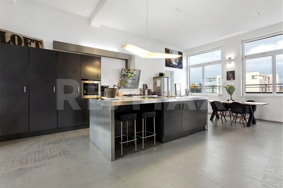 Wunderschönes Loft mit Blick auf den See – photo 6 of 13