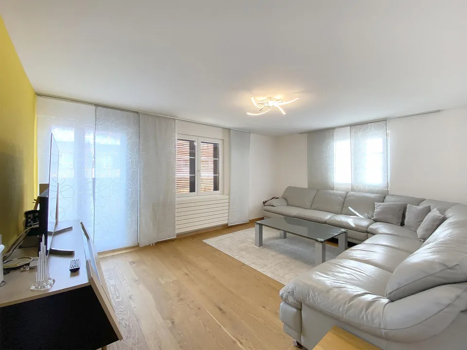 Einfamilien Haus mit Einliegerwohnung