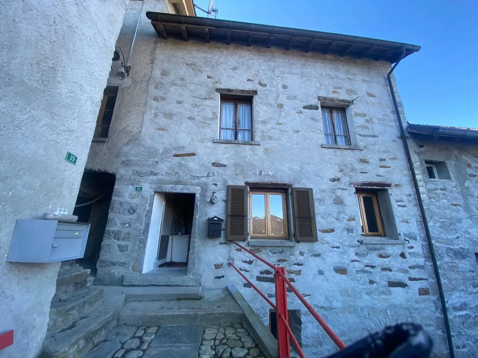 Haus im Dorfkern zu erneuern / casa da ristrutturare nel nucleo