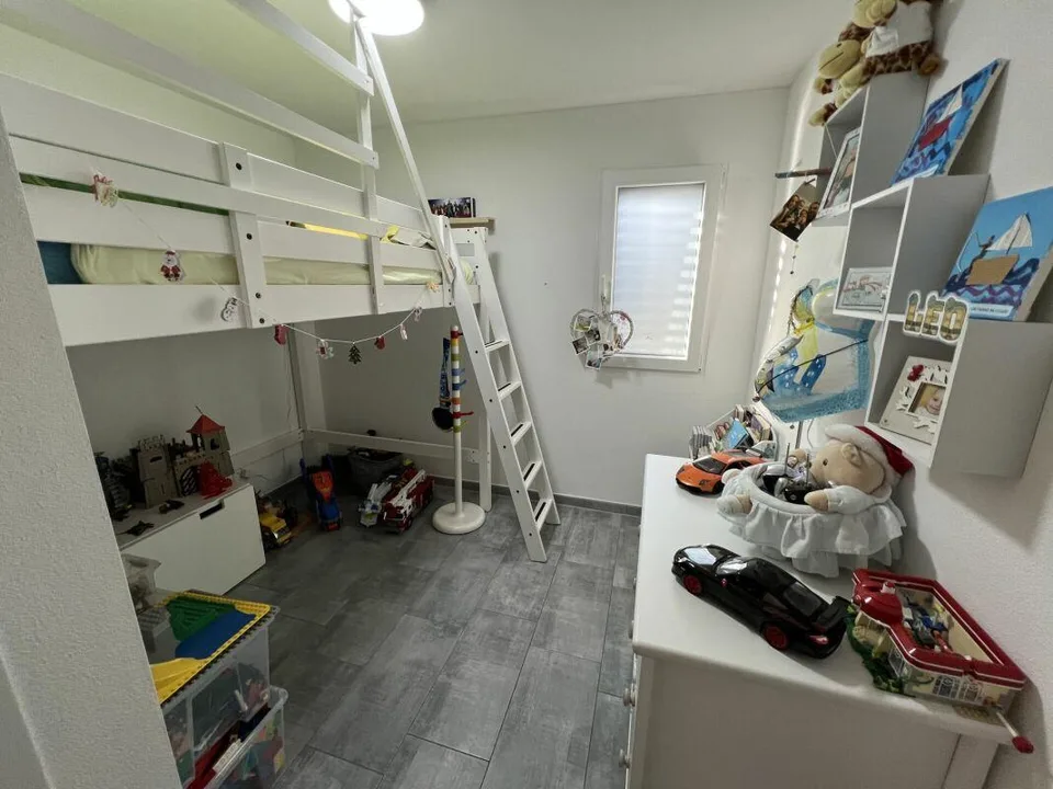Moderna casa bifamiliare individuale, di 4.5 +3.5 locali con ampio ... – Foto 7 von 17