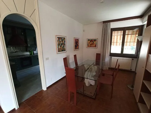 2-Familienhaus im Dorfkern an sehr ruhiger, sonniger Aussichtslage ... – Foto 15 von 30
